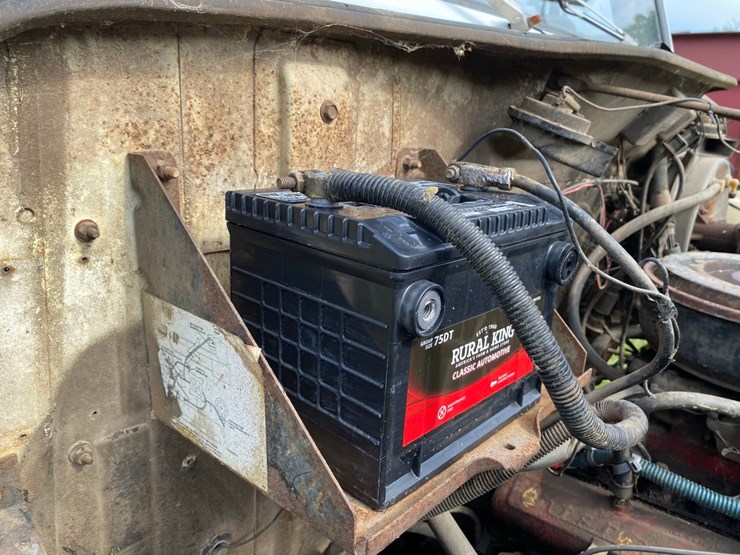 ih-1700-grain-truck-image-45