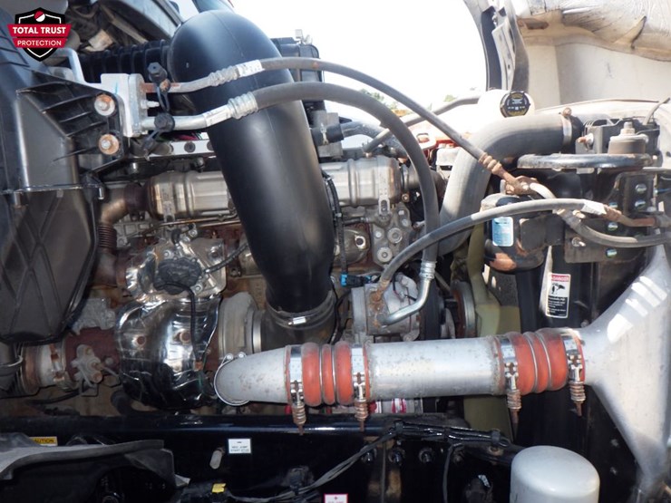 2023-freightliner-cascadia-126-image-25