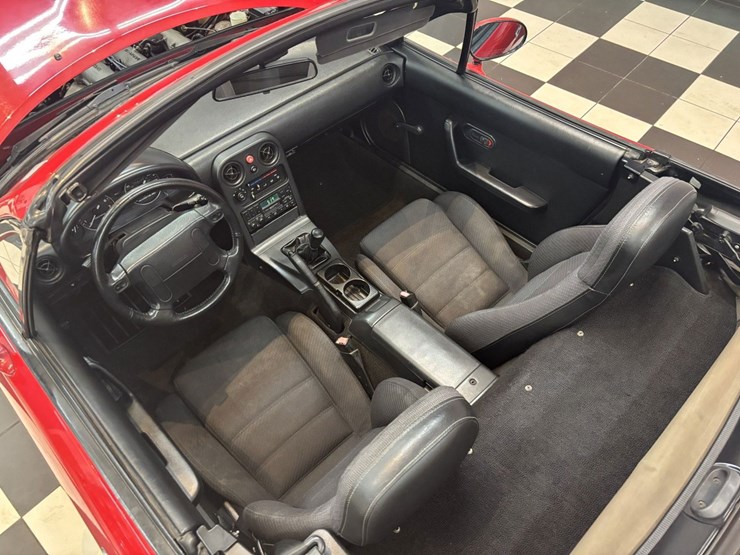 #1872-•-1990-mazda-miata-convertible-image-27