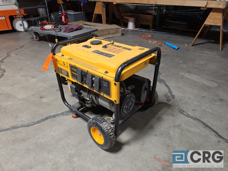 dewalt-dxgnr6500-portable-generator-image-2