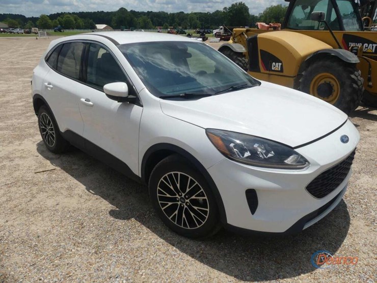 2020-ford-escape-image-1