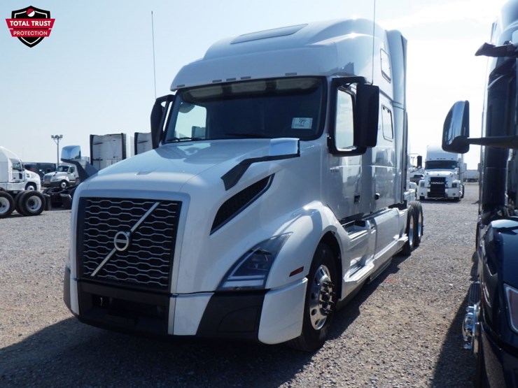 2024-volvo-vnl860-image-1