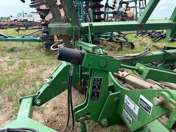john-deere-37-image-45