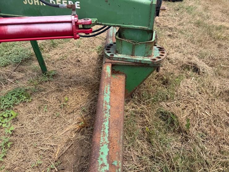 john-deere-10-image-10