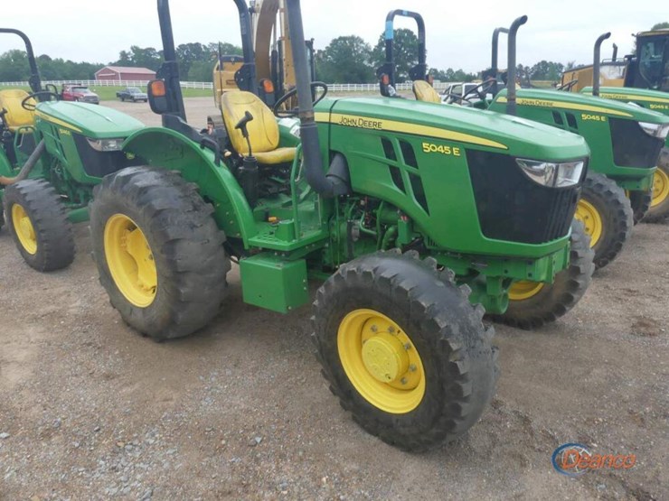 john-deere-5045e-image-1