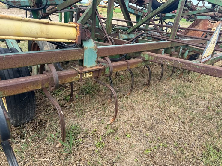 john-deere-1010-image-27
