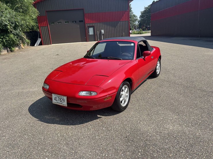#1872-•-1990-mazda-miata-convertible-image-9