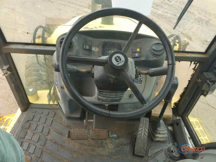 new-holland-lb75b-image-16