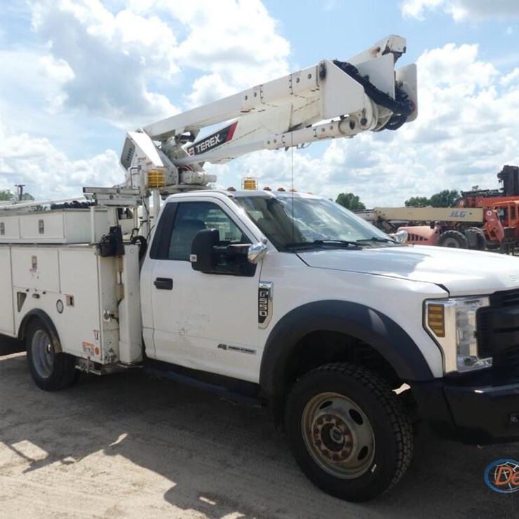 2019 FORD F550