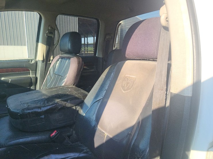 2003-dodge-ram-3500-4x4-4-door-truck-image-52