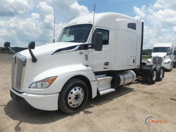 2022-kenworth-t680-image-22