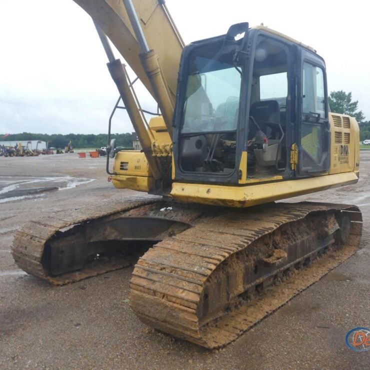 2013 KOMATSU PC210 LC