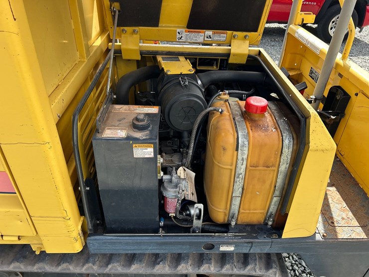2013-yanmar-c30-image-15