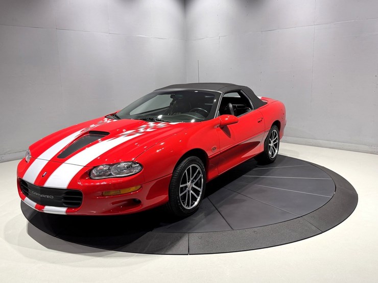 #1517-•-2002-chevrolet-camaro-ss-image-16