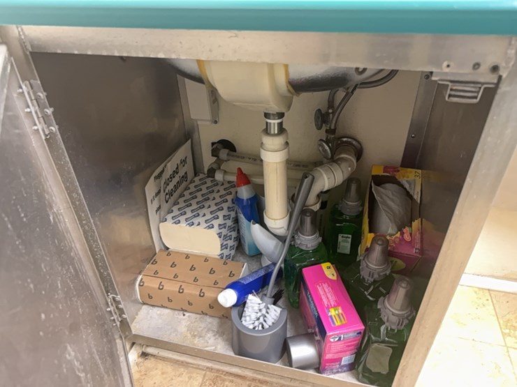 1992-pace-restroom-trailer-image-17