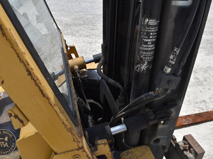 caterpillar-v50d-image-11