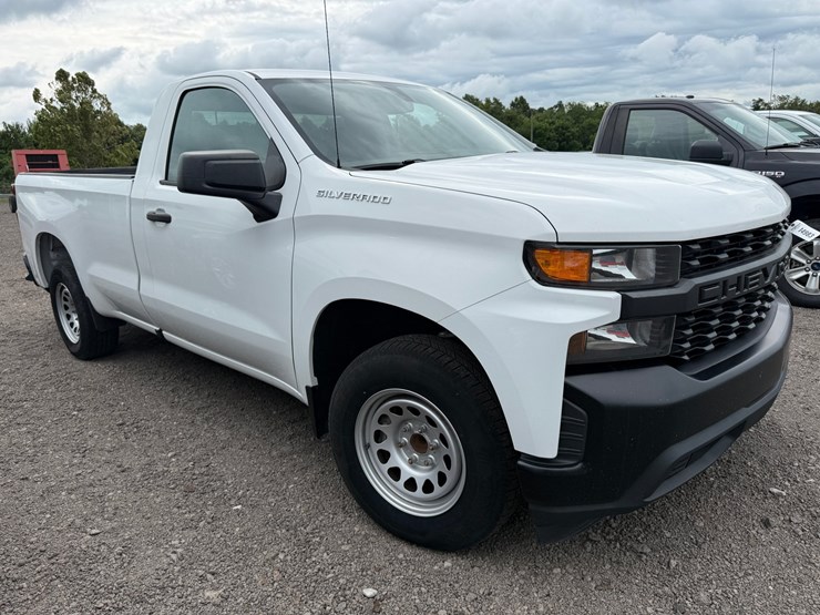 2020-chevrolet-1500-image-1