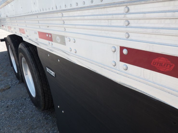 2019-utility-3000r-image-8