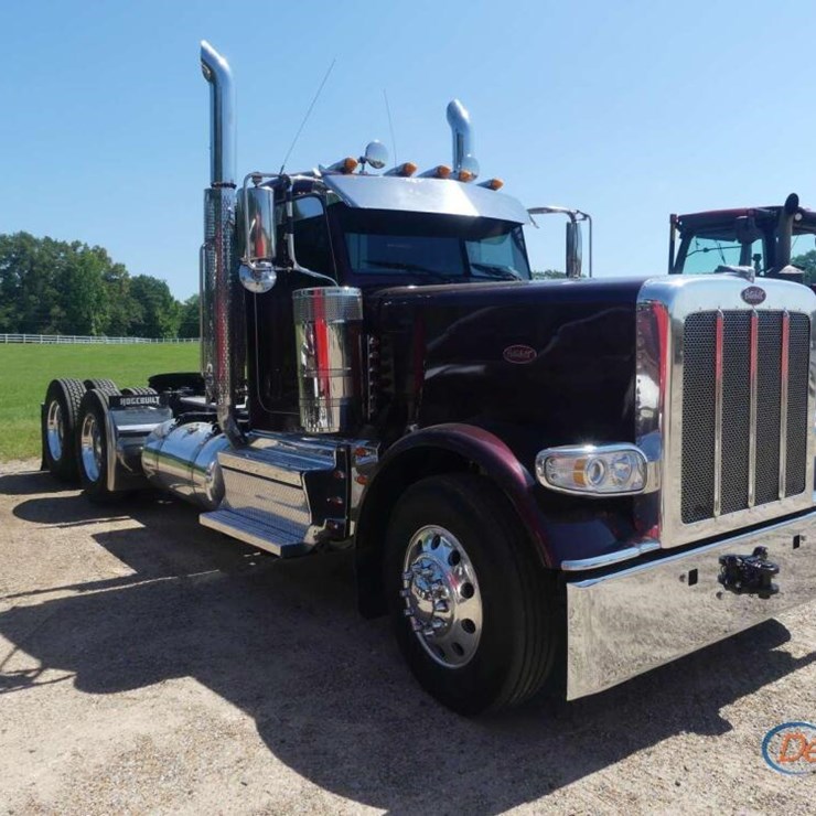2024 PETERBILT 389