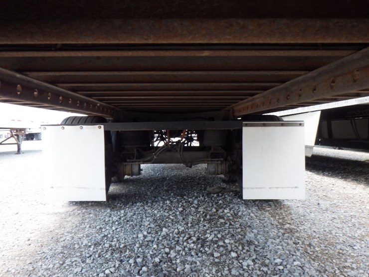 2014-utility-4000d-x-image-16