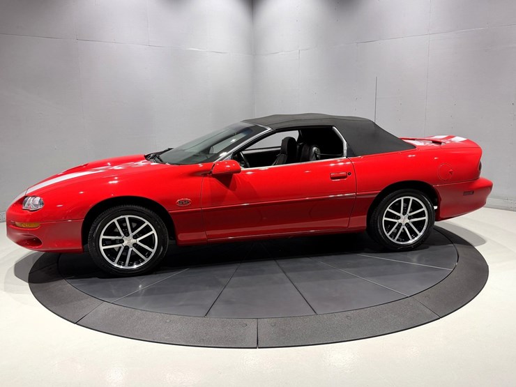 #1517-•-2002-chevrolet-camaro-ss-image-2