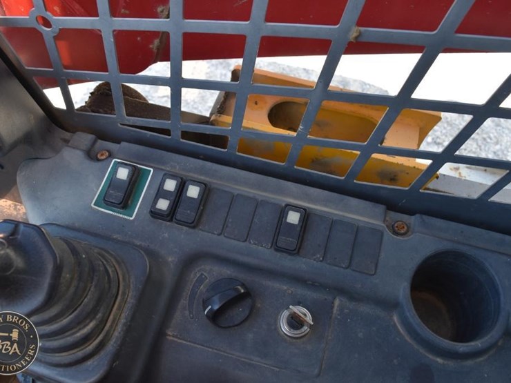 takeuchi-tl10v2-image-66