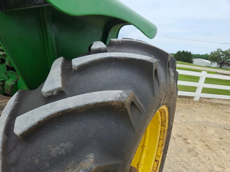john-deere-4320-image-36