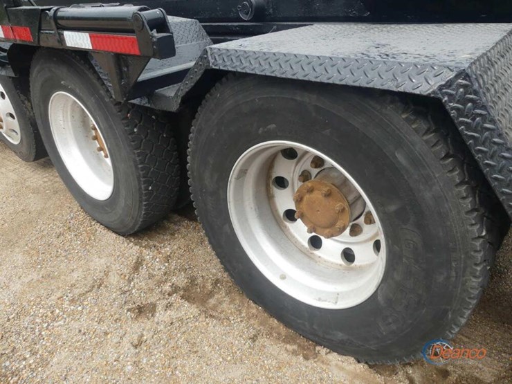 2012-kenworth-t800-image-4