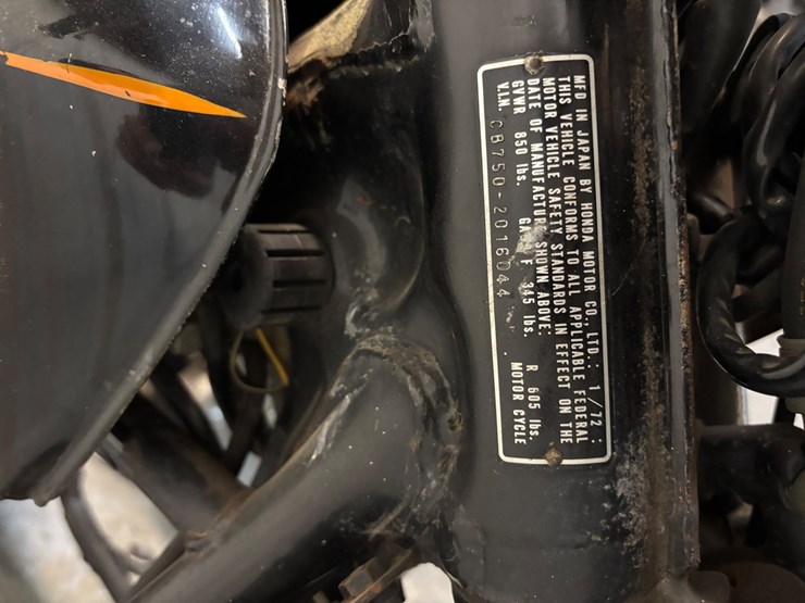 #400-•-mid-70’s-honda-cb750-for-parts/-repairs-image-7