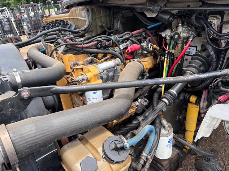 2006-caterpillar-c7-image-18