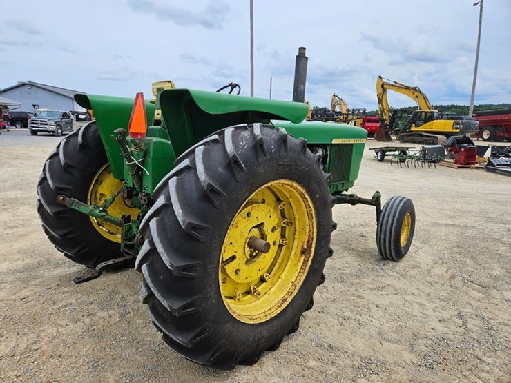 john-deere-4320-image-5