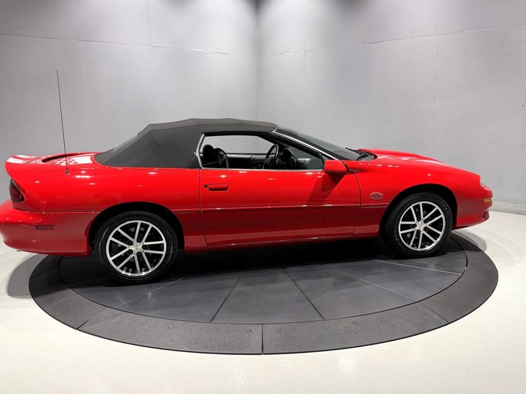 #1517-•-2002-chevrolet-camaro-ss-image-10