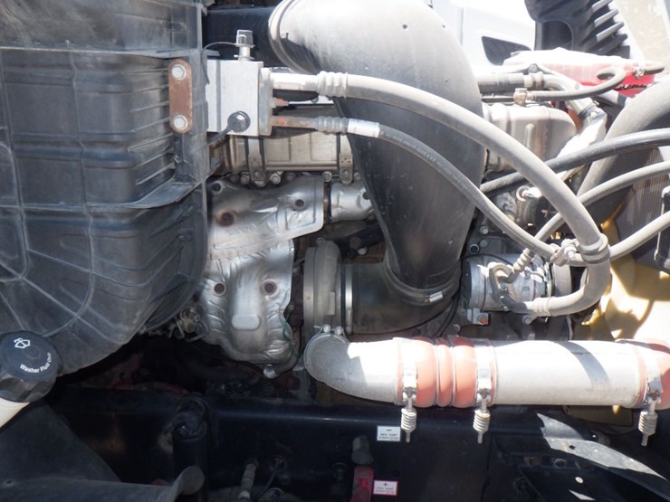 2018-freightliner-cascadia-125-evolution-image-24