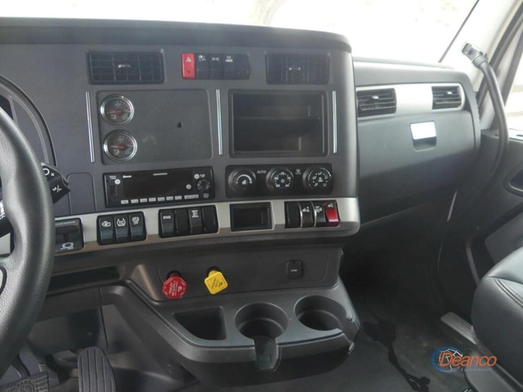 2022-kenworth-t680-image-18