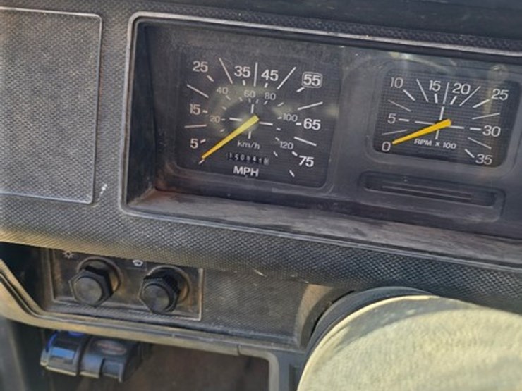 1991-ford-f700-image-24