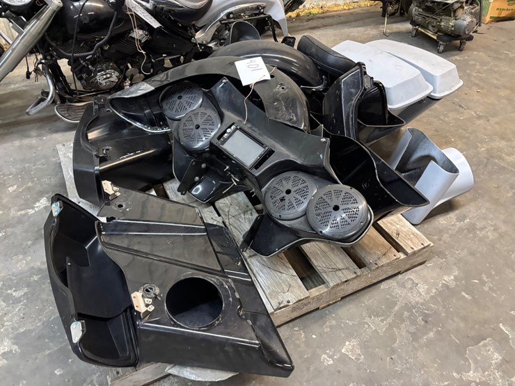 #401-•-1999-yamaha-v-star-650-classic-for-parts/-repairs-image-2
