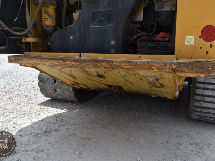 2019-caterpillar-299d3-image-30