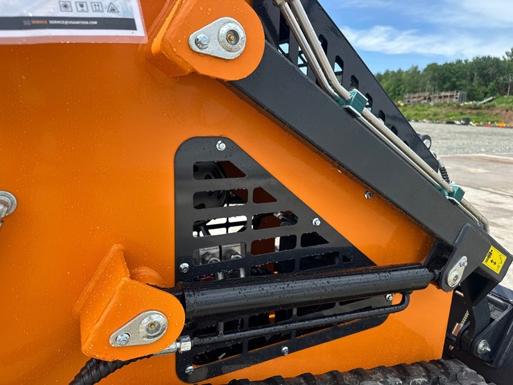 #5041-•-arteer-qb-480-mini-skid-steer-image-15