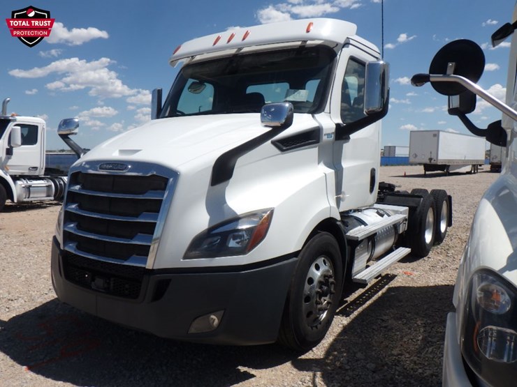 2019-freightliner-cascadia-116-image-1
