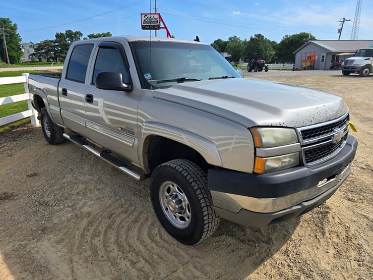 2006-chevrolet-2500-image-7