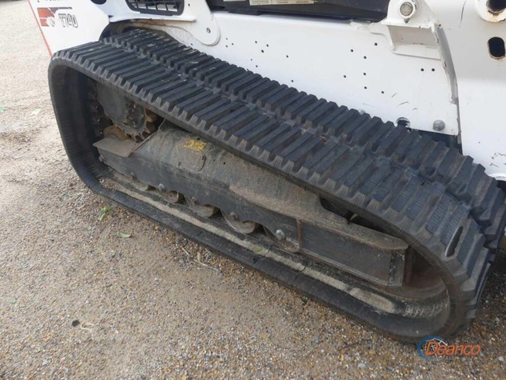 2021-bobcat-t740-image-7