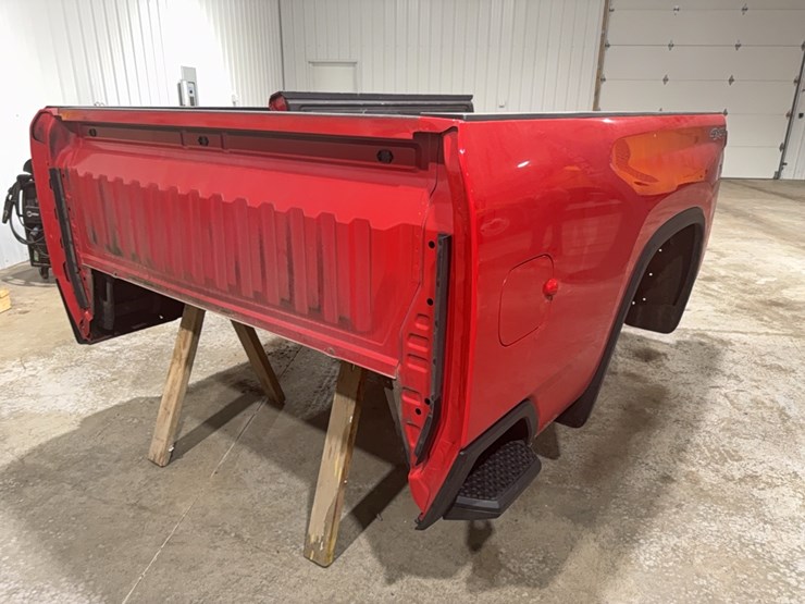 2022-chevy-2500-pickup-bed-image-5