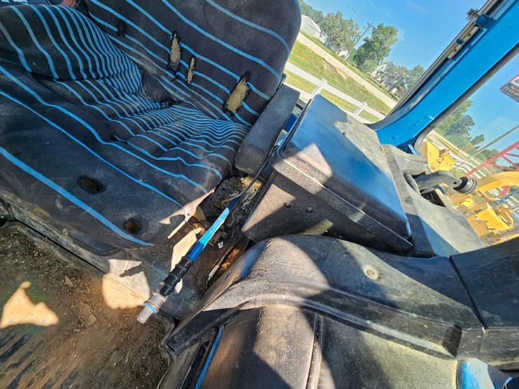 ford-8630-image-21