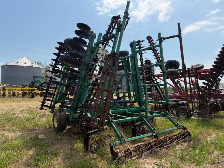 great-plains-3000tt-image-4