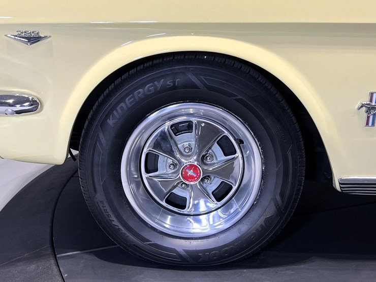 #1512-•-1965-ford-mustang-convertible-image-43