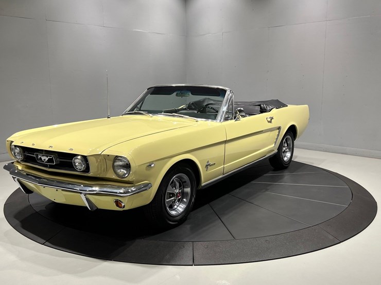 #1512-•-1965-ford-mustang-convertible-image-16