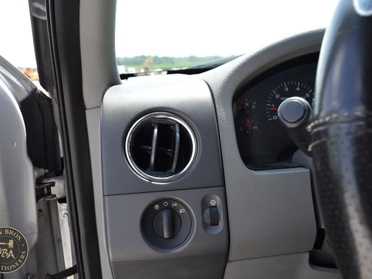 2008-ford-f150-xlt-image-21