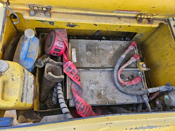 2006-komatsu-pc300-lc-image-45