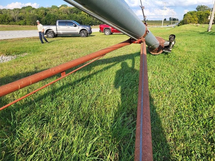 mayrath-10"-x-65'-grain-auger-image-22