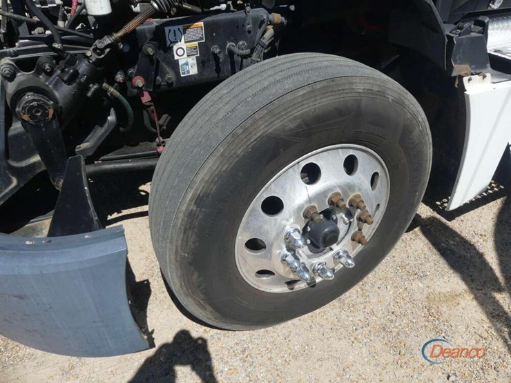 2022-kenworth-t680-image-13